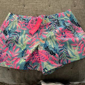 NWT Lilly Pulitzer Ocean View Shorts in You’ve Been Spotted